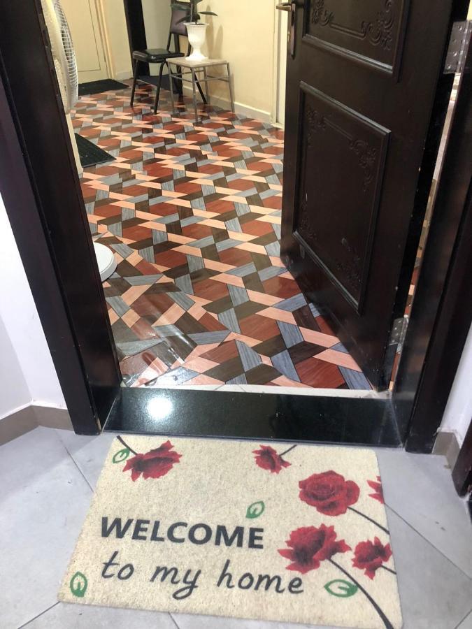 迪拜Moon Backpackers , Al Rigga , Partition For Couples And For Singles公寓 外观 照片