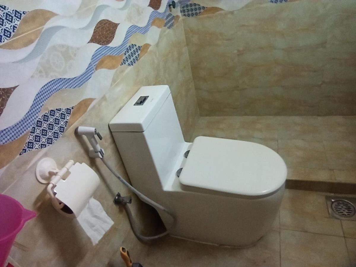 迪拜Moon Backpackers , Al Rigga , Partition For Couples And For Singles公寓 外观 照片