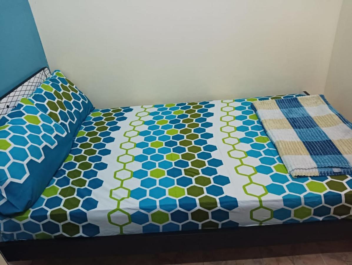 迪拜Moon Backpackers , Al Rigga , Partition For Couples And For Singles公寓 外观 照片