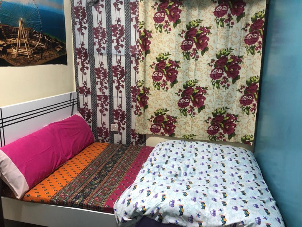 迪拜Moon Backpackers , Al Rigga , Partition For Couples And For Singles公寓 外观 照片
