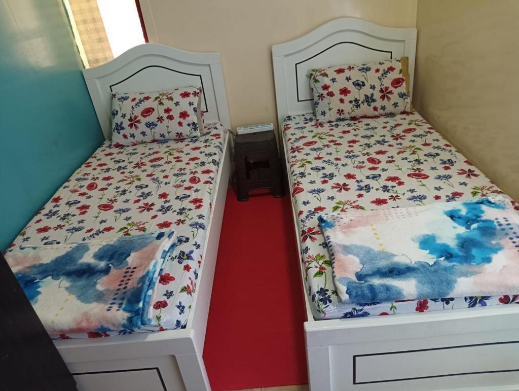迪拜Moon Backpackers , Al Rigga , Partition For Couples And For Singles公寓 外观 照片