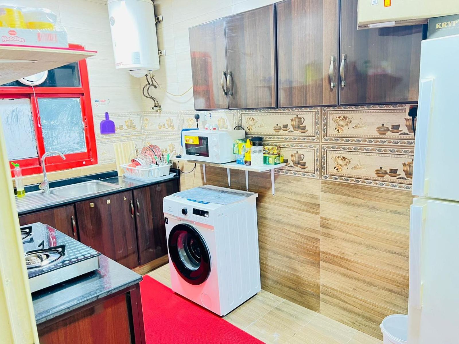 迪拜Moon Backpackers , Al Rigga , Partition For Couples And For Singles公寓 外观 照片